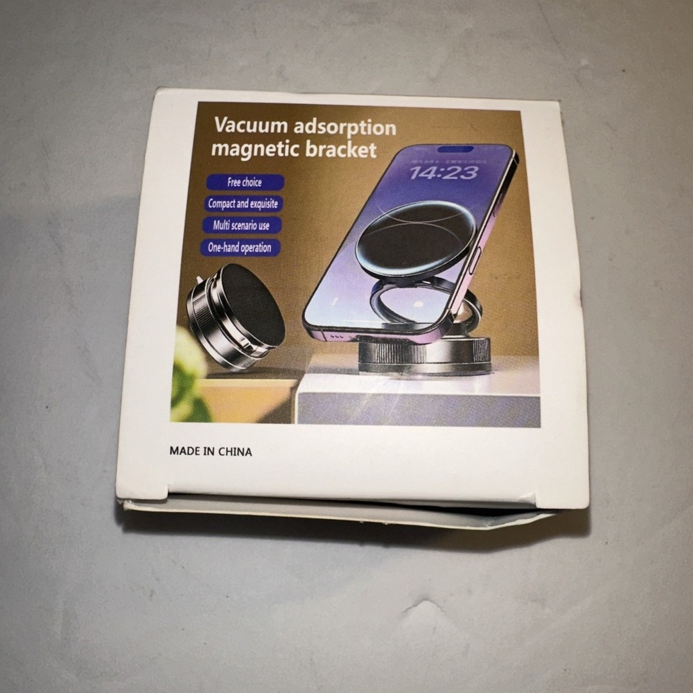 CCT 28 Vacuum Adsorption Magnetic Cell Phone Holder New